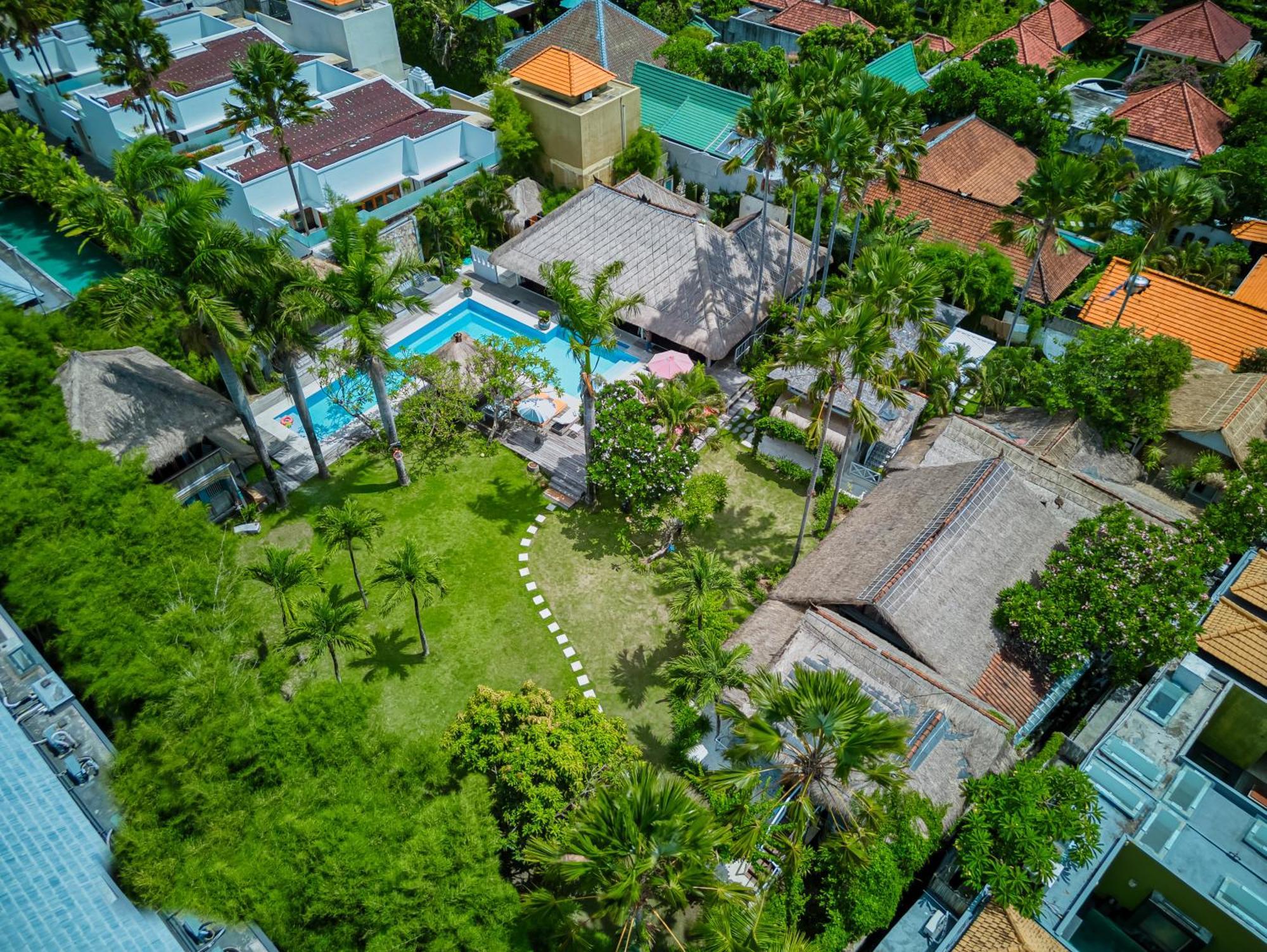 Villa Kalis, 10 Bedroom Family And Group Villa Seminyak Exterior foto